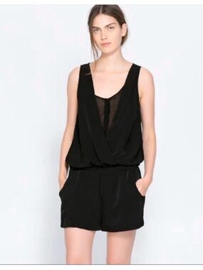 🖤 Zara Basic Navy Romper — Size M